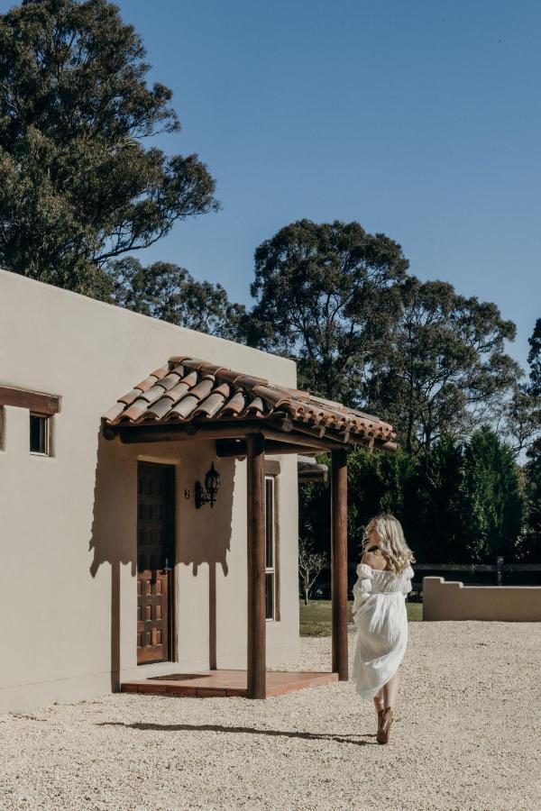 Casa La Vina Pokolbin - Romantic Villas With Outdoor Hot Tubs And Fireplaces Exterior photo