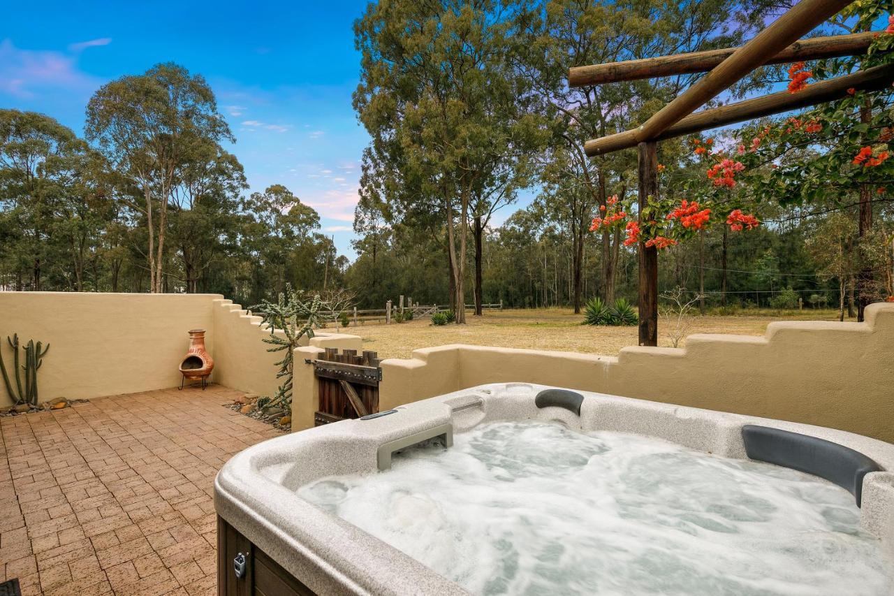 Casa La Vina Pokolbin - Romantic Villas With Outdoor Hot Tubs And Fireplaces Exterior photo