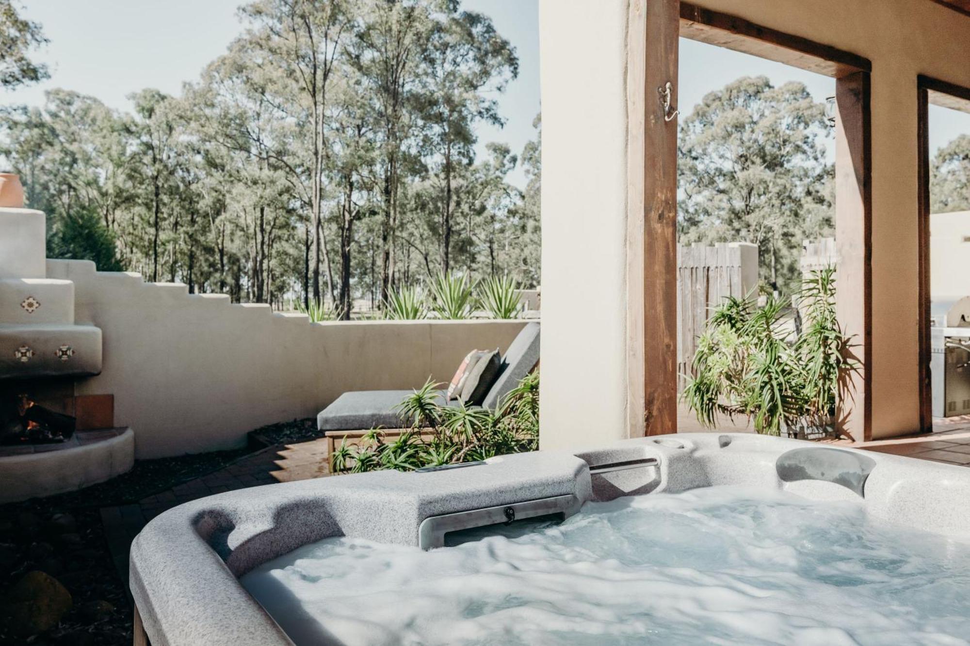 Casa La Vina Pokolbin - Romantic Villas With Outdoor Hot Tubs And Fireplaces Exterior photo